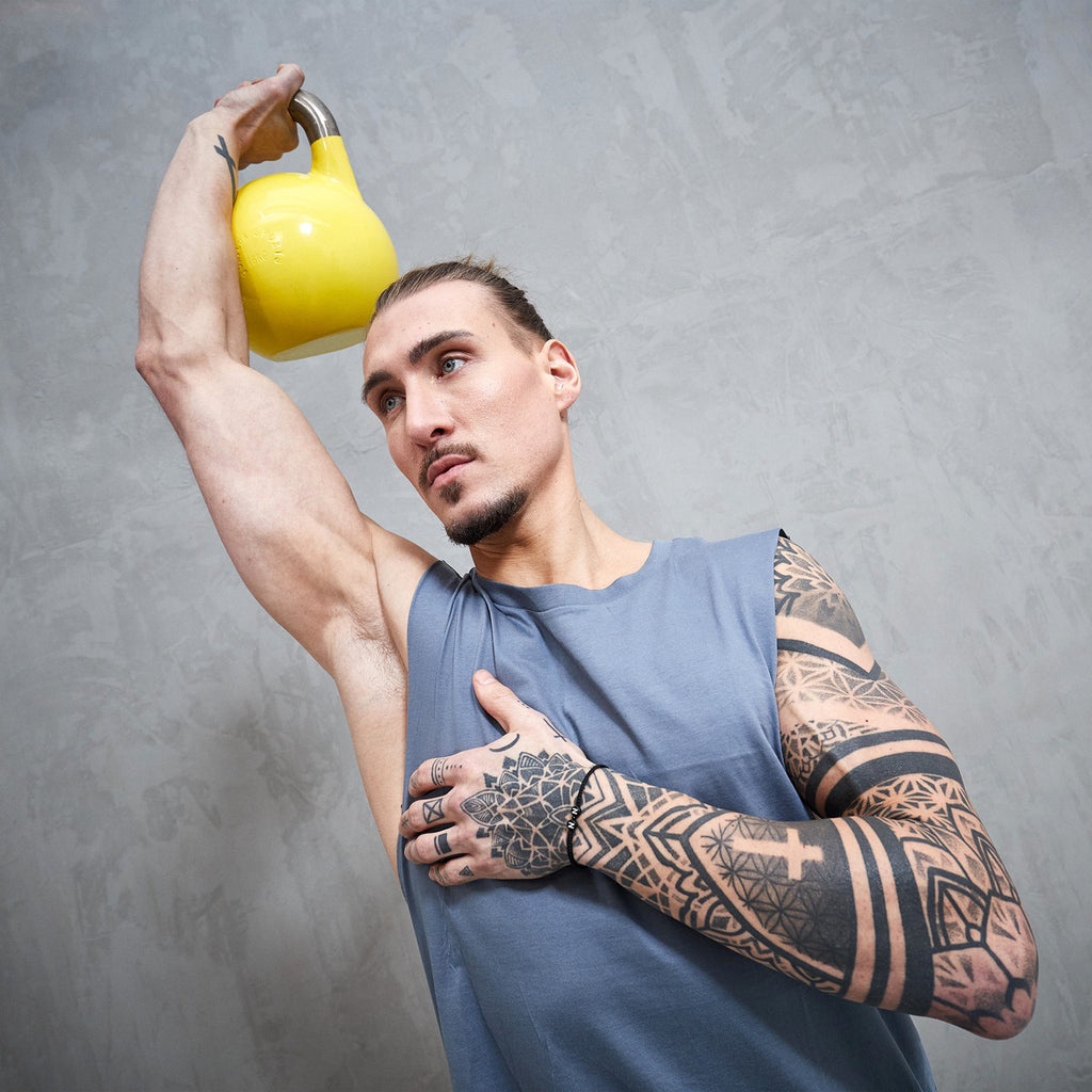 Sacensību kettlebell 16 kg, dzeltens, lietais tērauds
