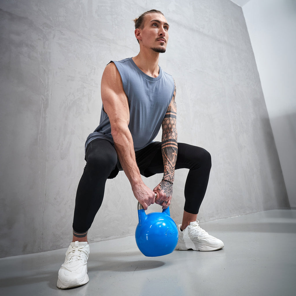 Sacensību kettlebell komplekts 12 kg + 16 kg
