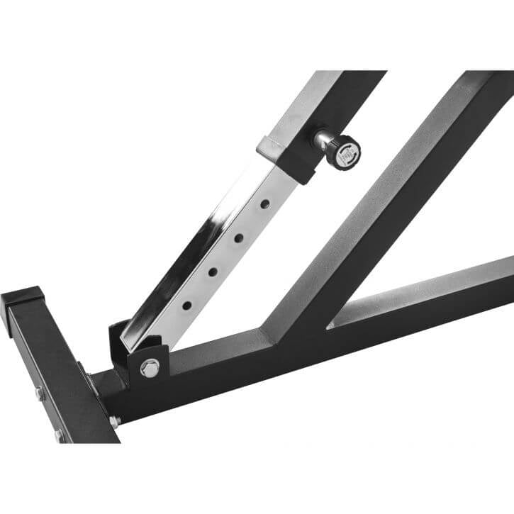 Slīpais sols un pietupienu statīvi ar 150 kg stieņa komplektu