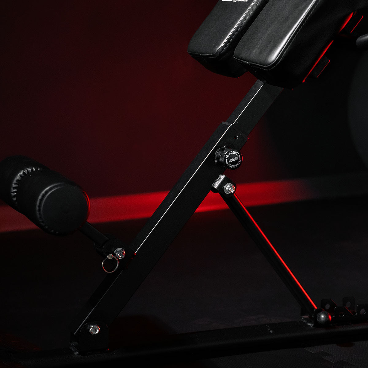 Saliekams muguras treniņu sols 150 kg, melns